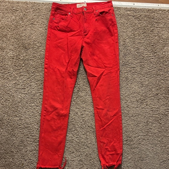 Lucky Brand Woman’s 6 Red Skinny Jeans Raw Hem Bottoms Like New - Picture 3 of 15